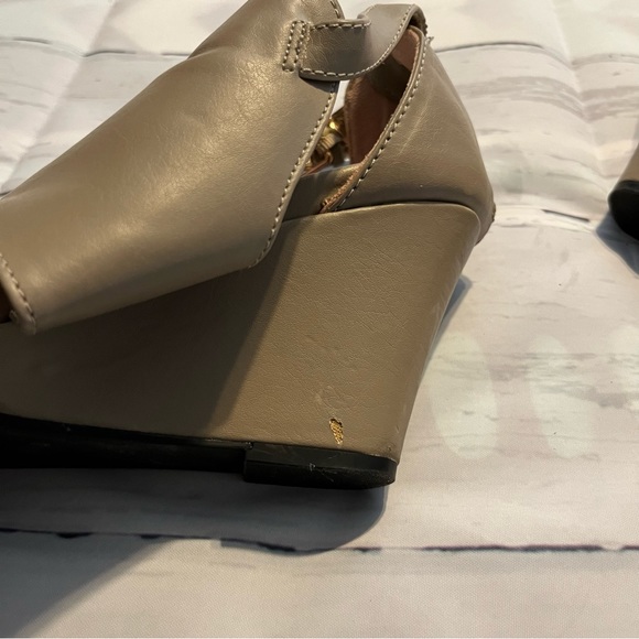 Taupe Platform Sandals / Open Toed Wedge Heels, Lane Bryant Size 12 W - Picture 12 of 13